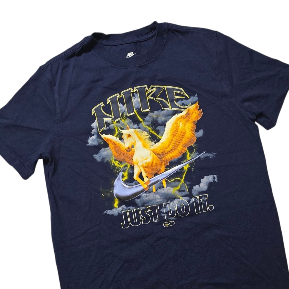 Nike Tee Pegasus Swoosh Graphic Tshirt Youth XL Adult Small Loose Fit